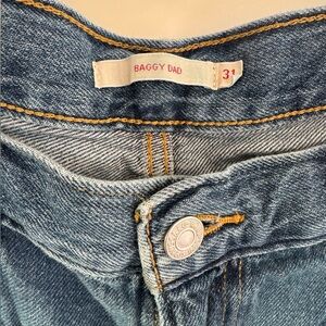 Levi’s Baggy Dad barrel jeans